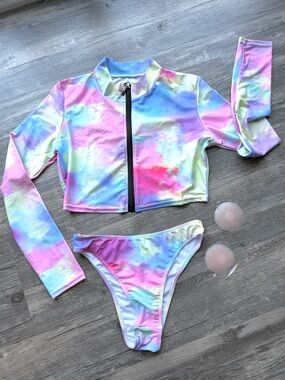 Swimwear set Size Small 2-4 New